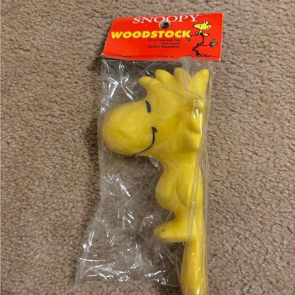 Snoopy Woodstock Vinyl Squeak Toy - Picture 1 of 4
